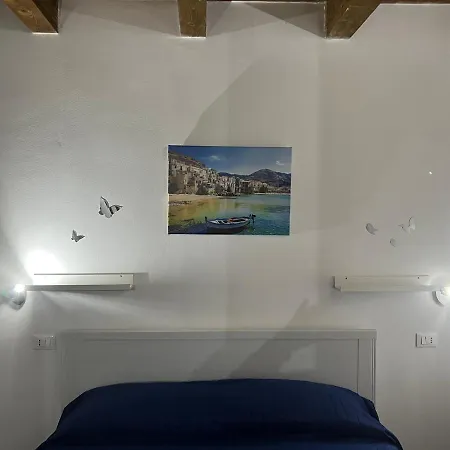 Apartment Center Cefalu