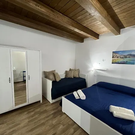 Center Apartment *