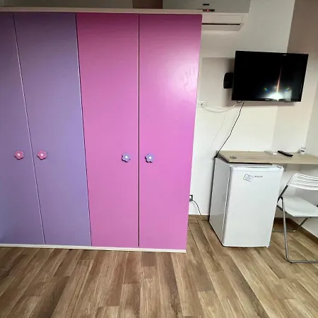 Center Apartment *